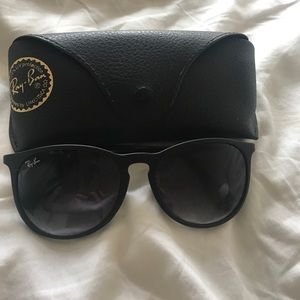 Brand new Ray ban sunglasses in style Erika